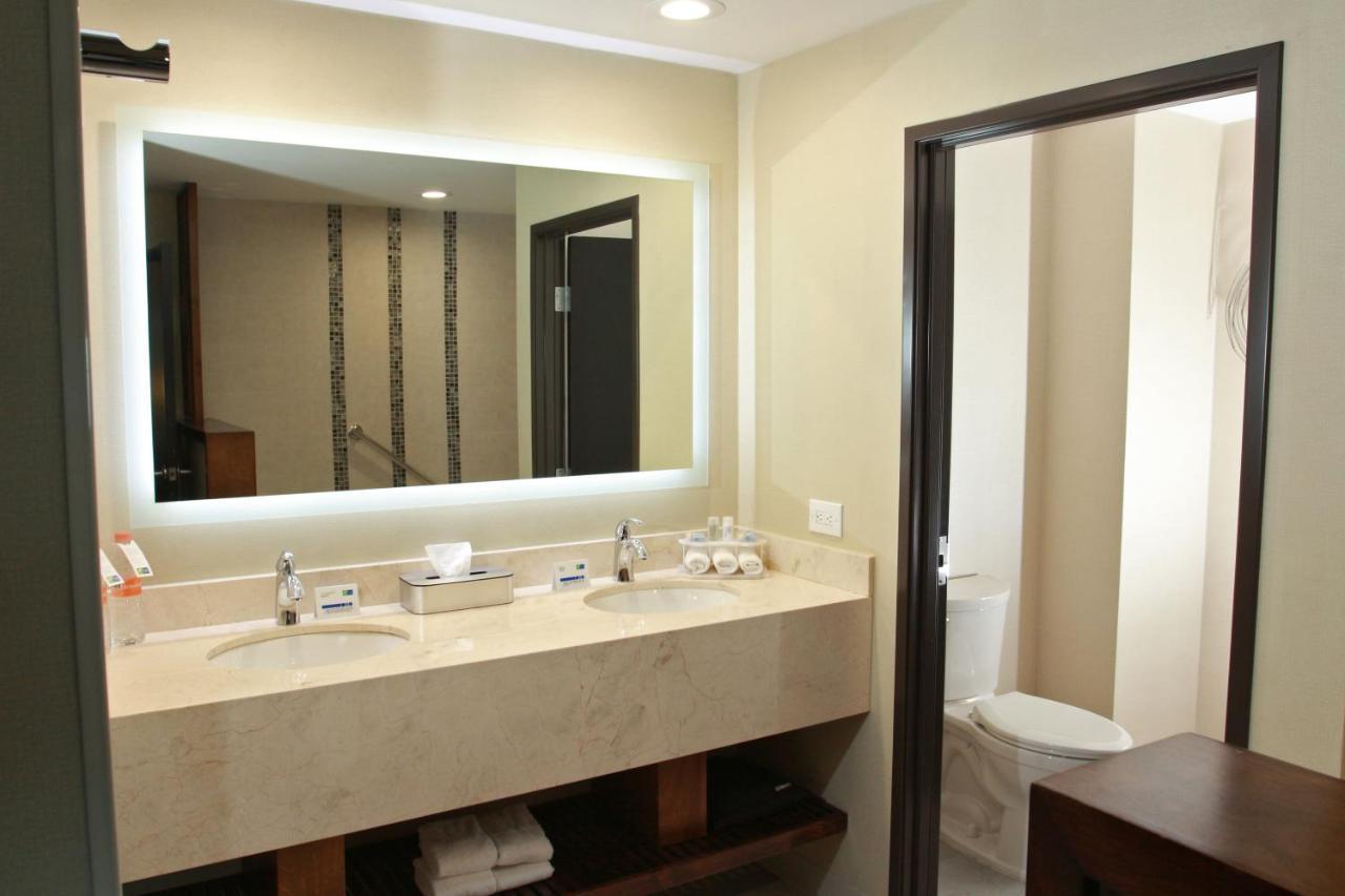Holiday Inn Express & Suites Mexicali By Ihg Zewnętrze zdjęcie