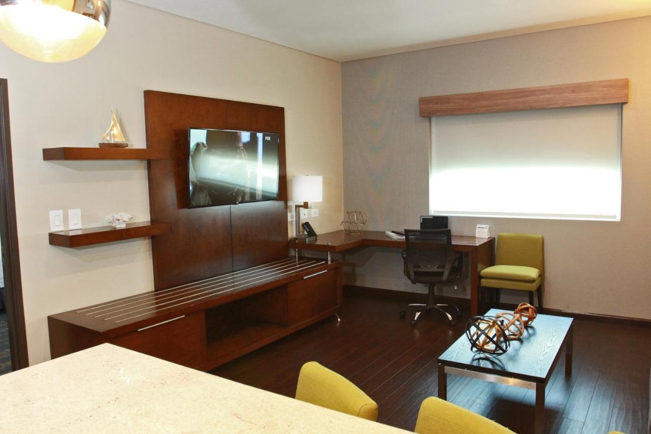 Holiday Inn Express & Suites Mexicali By Ihg Zewnętrze zdjęcie