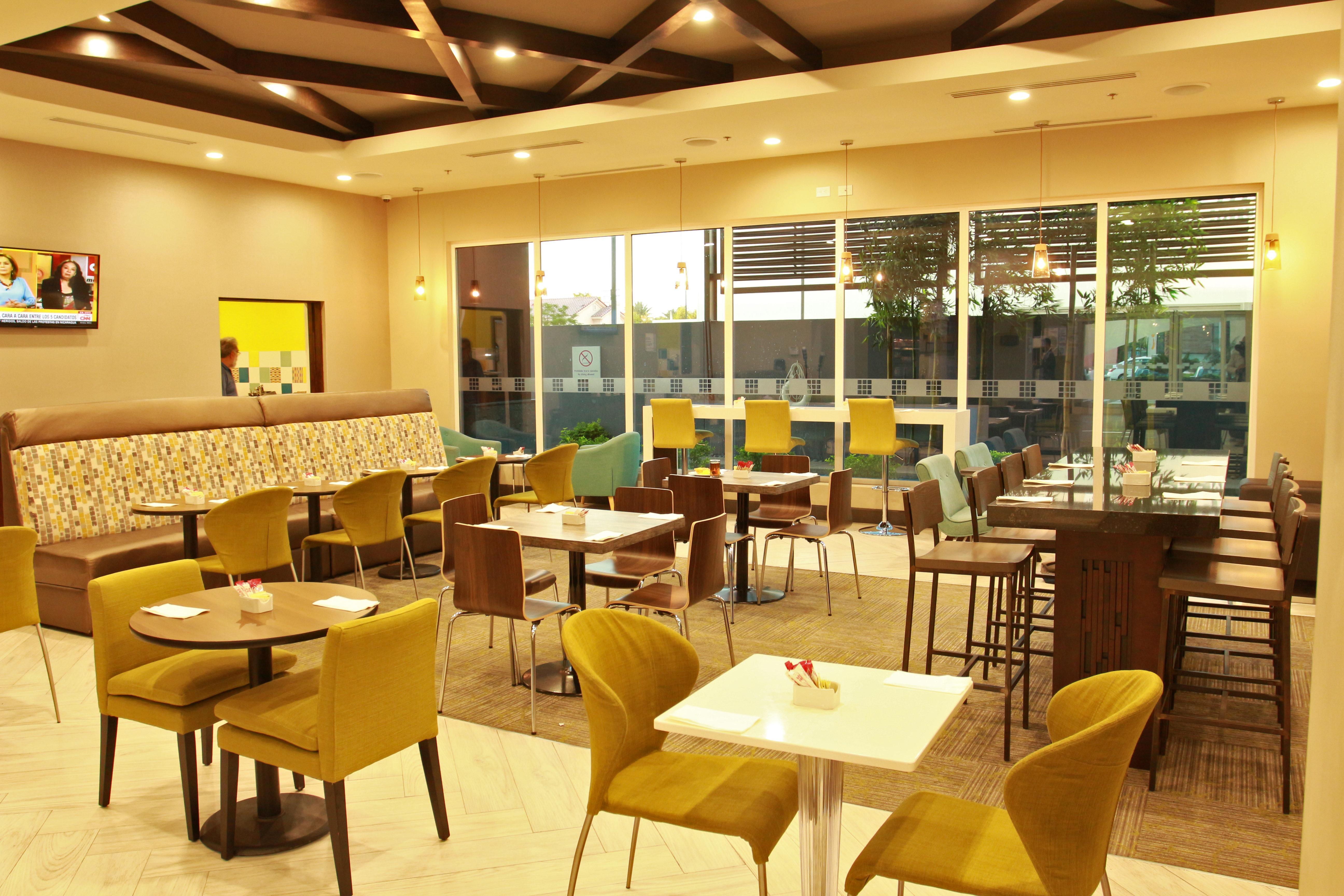 Holiday Inn Express & Suites Mexicali By Ihg Zewnętrze zdjęcie